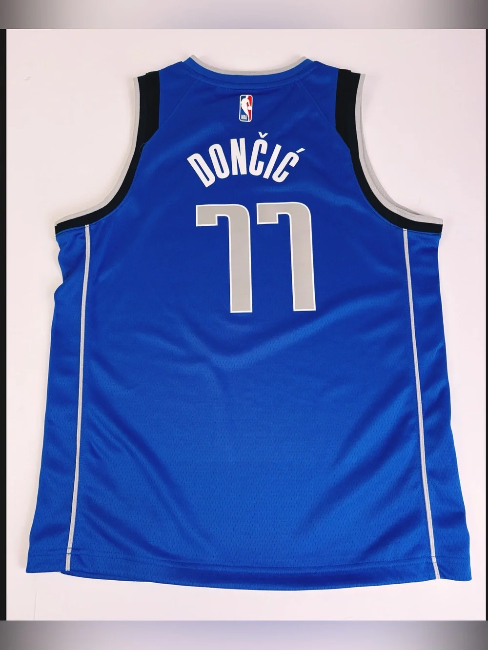 Nike Luka Doncic #77 Dallas Mavericks Swingman Jersey Youth L 14-16 Blue NBA